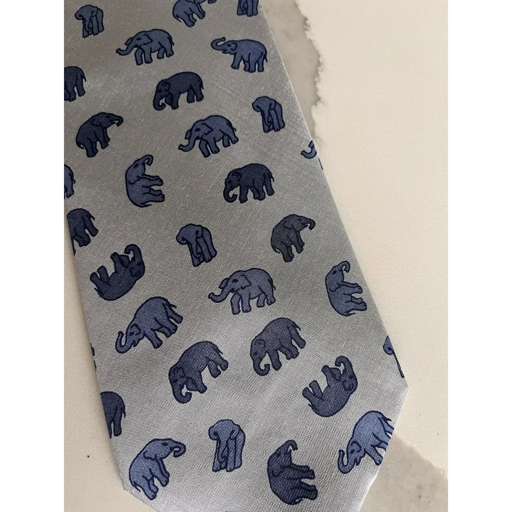 THAI SILK MEN'S ELEPHANT TIE 100%‎ SILK MADE IN THAILAND